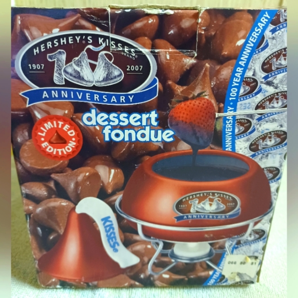 Hershey's Kisses 100 Year Anniversary  Dessert Fondue Set, 1907-2007